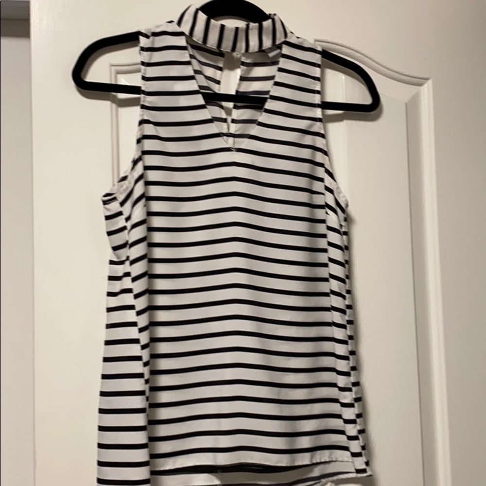 Sleeveless halter neck top from VICI